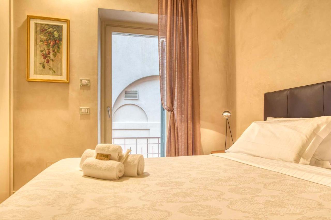 Apartmentsarena - Suite Mercatorum - Piazza Erbe Verona Buitenkant foto