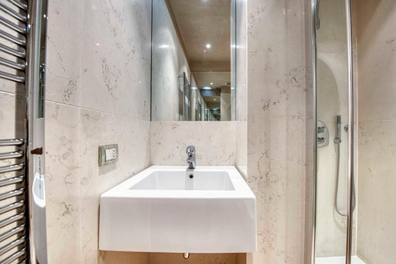 Apartmentsarena - Suite Mercatorum - Piazza Erbe Verona Buitenkant foto