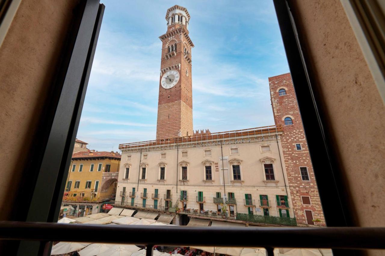 Apartmentsarena - Suite Mercatorum - Piazza Erbe Verona Buitenkant foto